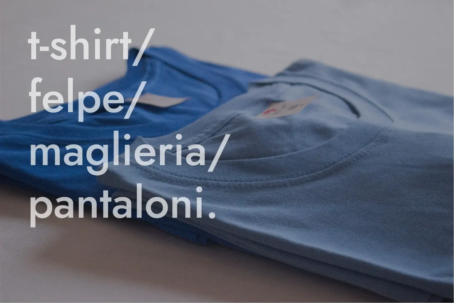 T-shirt personalizzabili con slogan o loghi, disponibili in vari tessuti, colori e taglie